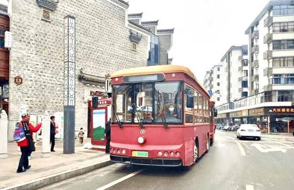 城市再添新魅力 银隆铛铛车服务江西萍乡